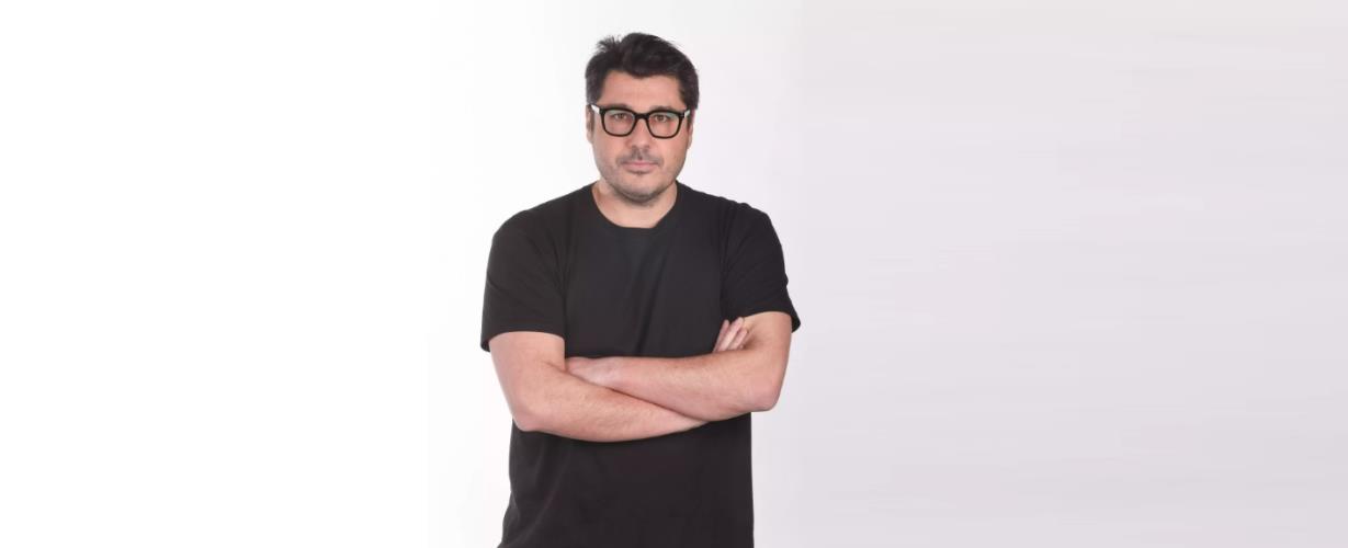 ΛΑΜΠΡΟΣ ΚΩΝΣΤΑΝΤΑΡΑΣ 1